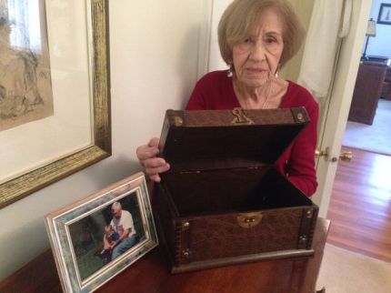 Mary Kehler Daniel says thieves stole her late husband's ashes